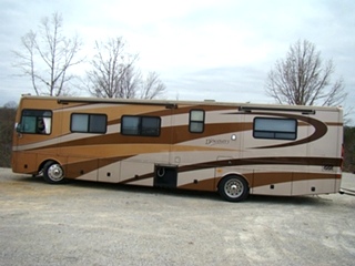 2004 FLEETWOOD DISCOVERY PART VISONE RV FOR SALE