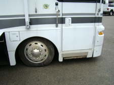 ULTIMATE ADVANTAGE YEAR 2000 USED MOTORHOME PARTS FOR SALE